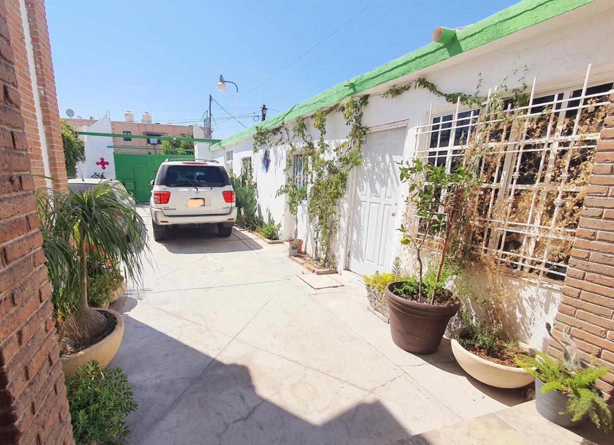 Adventure Inn 拉巴斯 外观 照片